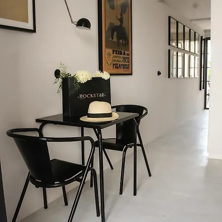 Апартаменти Campo De Santa Clara 98 Лісабон